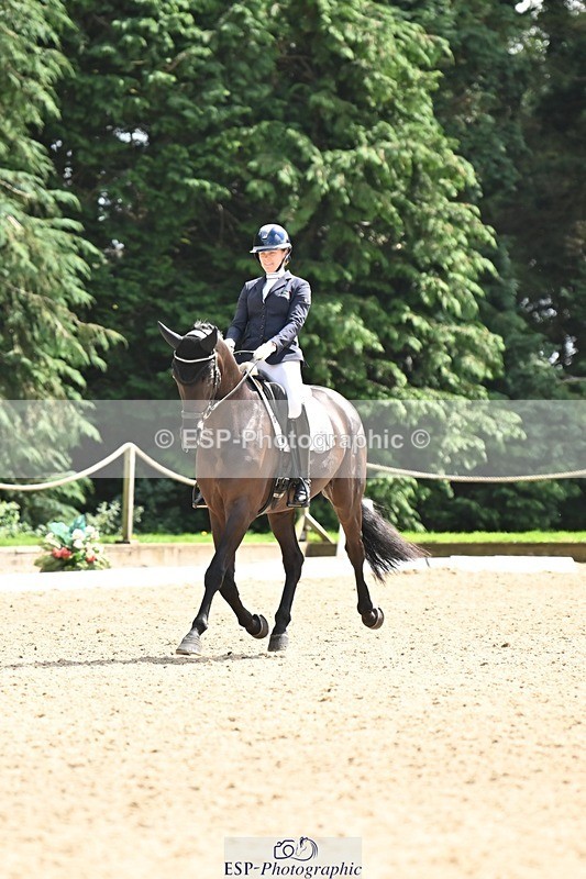 240811-142007-06332 - 115-Lucy.Amy-Millenium.Falcon