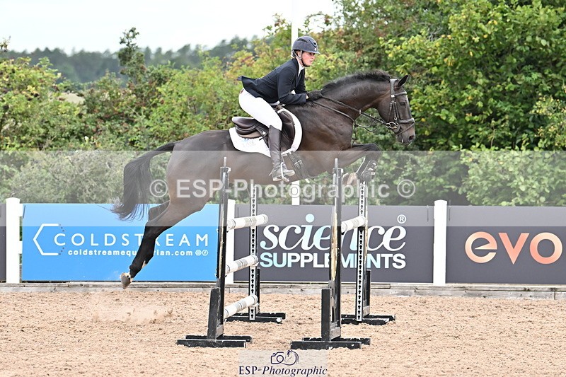 250820B-130729-00697 - Cls 4 Newcomers and 1.10m Open