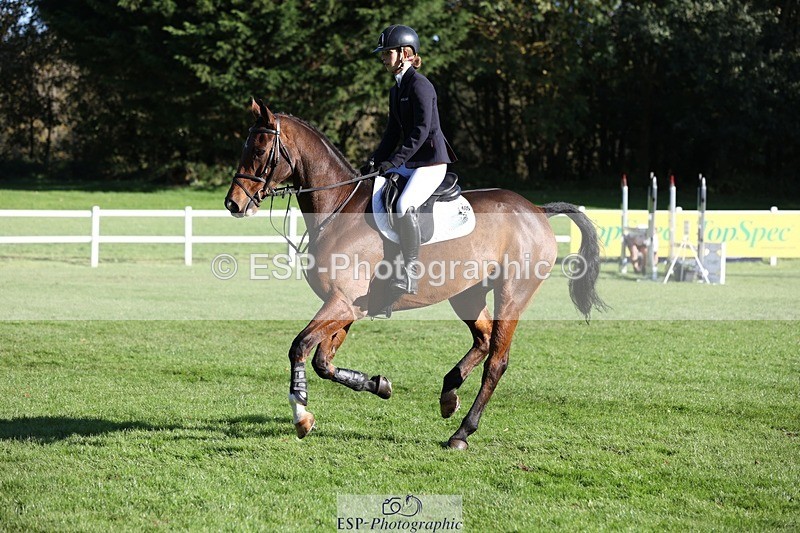 231022-104155-24686 - 605-SPORTSFIELD.U2-Katie.Corbin-TrotUp+SJ