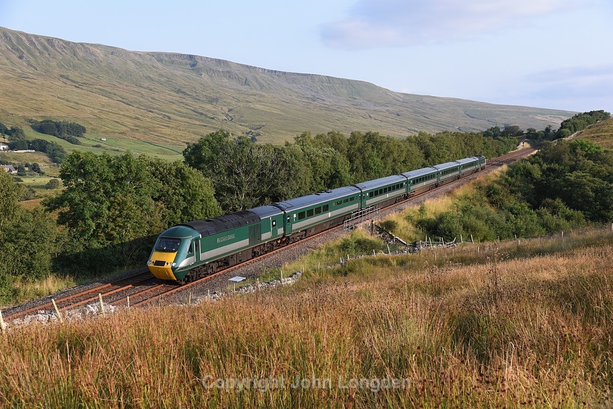 JL - 25.8.21 43058 & 43059 17:18 Skipton - Appleby, Low Frith - Low Frith
