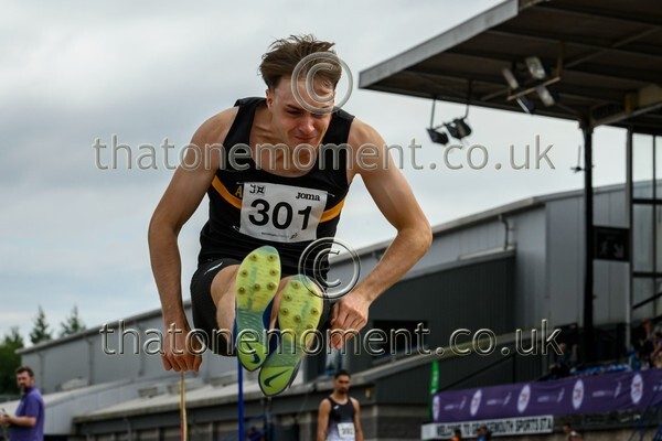 Sen25SUN-916900 - Field Male