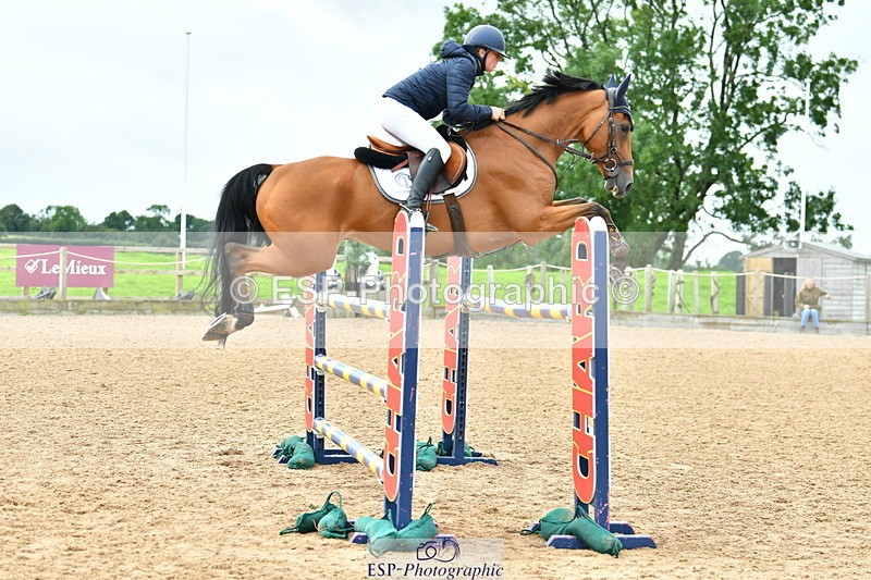 230805A-122039-00397 - Cls 3 Snr Foxhunter & 1.20m Open