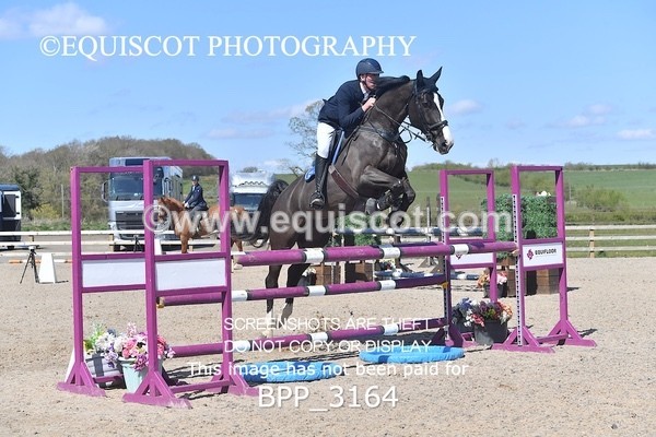 BPP_3164 - CLASS 14  Senior Newcomers/ 1.10m Open