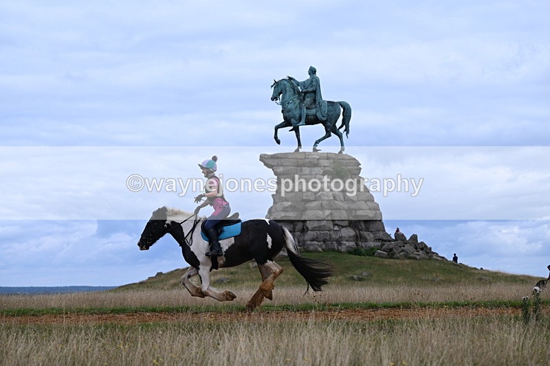 DSC_6566 - Time at Statue 12:45 to 13:15