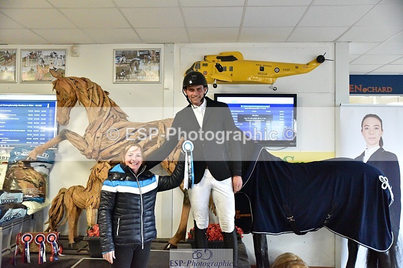 250215-131438-03664 - Medium Silver Presentations