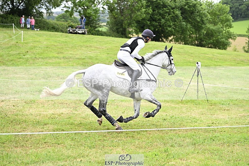 250524A-100652-08453 - A-052-Musa.Hussain-LIQUID.LUCK