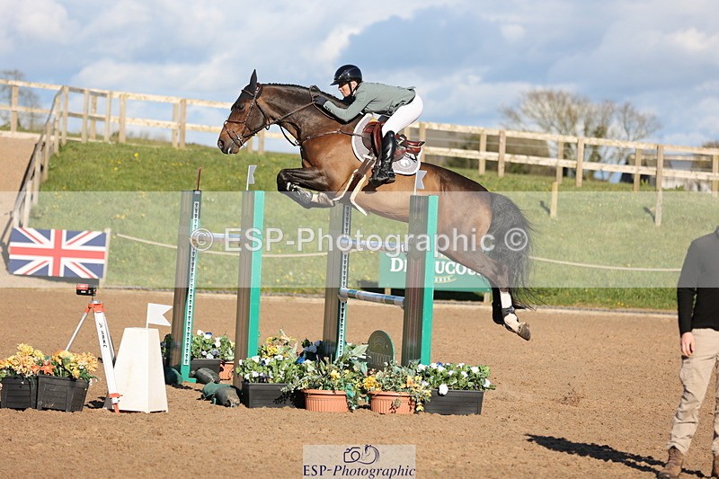 240419A-174226-09935 - Cls 10, 2 Star Big Tour 145cm  Break to End