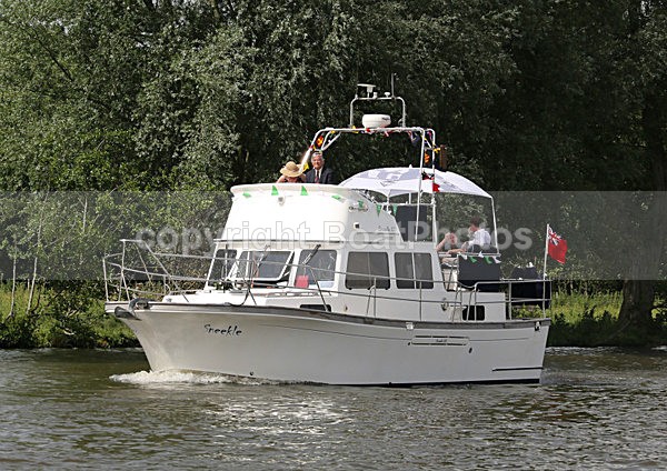 120628 SNEEKLE WT7A0573 - HENLEY ROYAL REGATTA Thurs 28th June 2012
