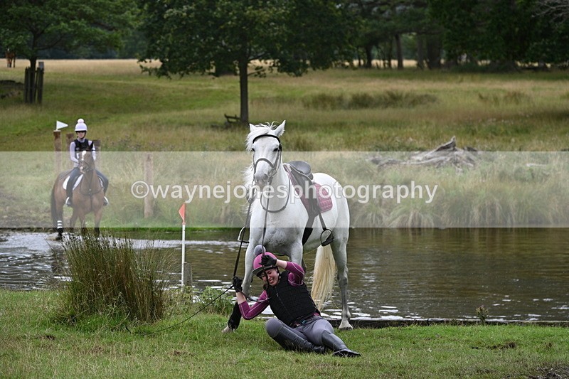 WJ7_3204 - Time at Water 12:15 to 12:50