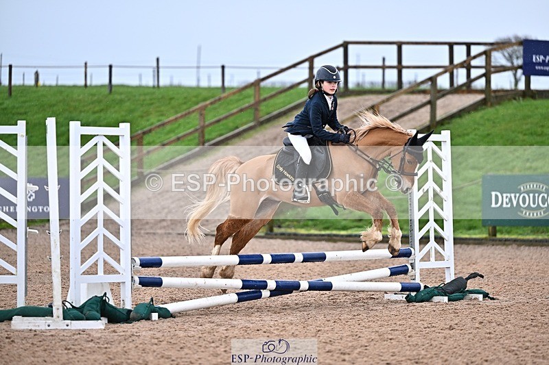 260208-125732-01246 - Cls 18 Clear Round 50cm