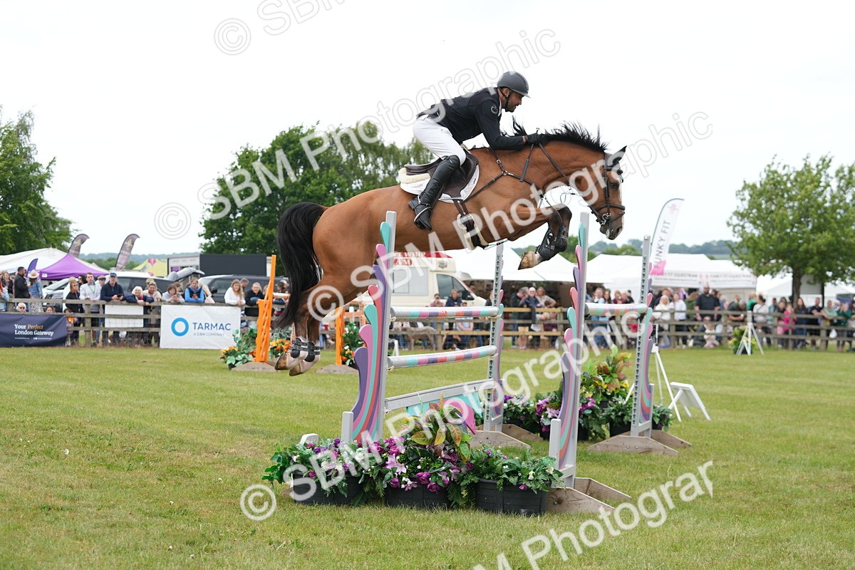 SBM_06404 - Class 202 - National 1.40m Open