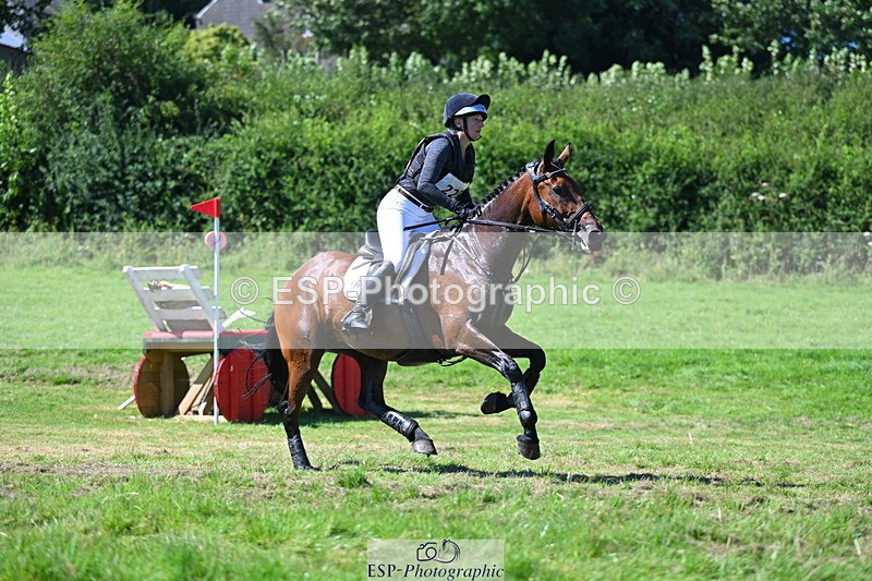 240811A-150904-05679 - 223-