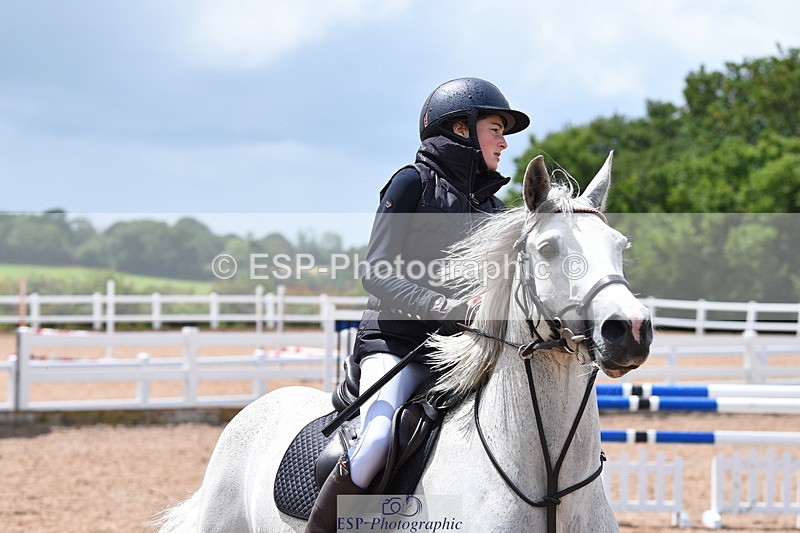 230715A-131328-01174 - Cls 4 Newcomers & 1m Open