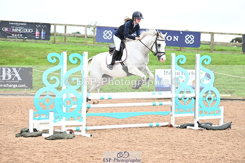 240908A-131409-03958 - Cls 15 U21 Intro 90cm-1.00m  Team Comp