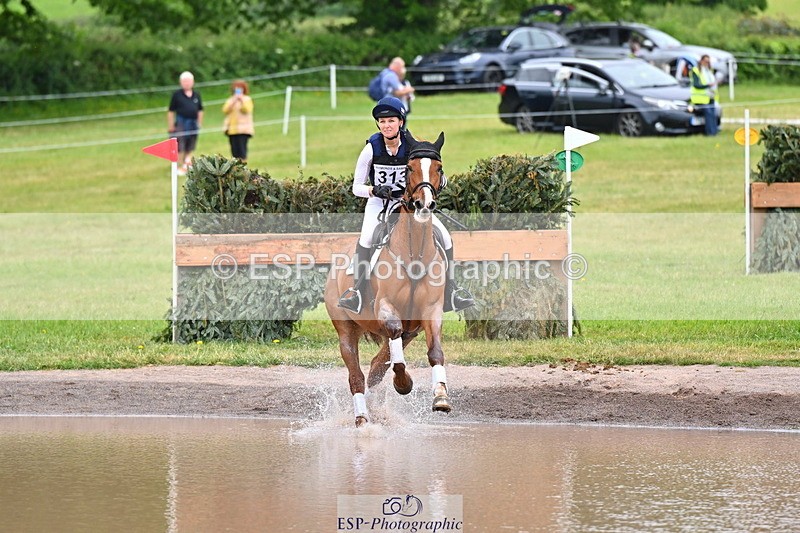 250524A-120509-10077 - B-313-Cosby.Green-ESPRIT.DE.FEU