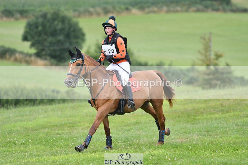 240804-163901-17462 - 620-Alana_Shapland-FOREVER_AUTUMN_DS