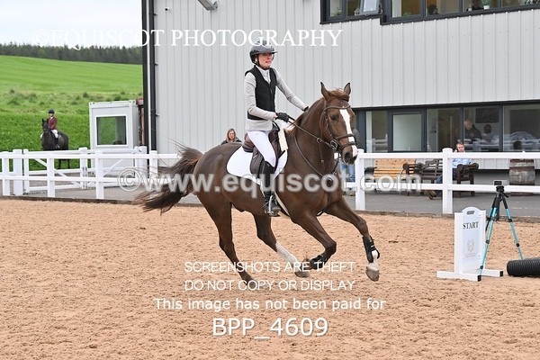 BPP_4609 - CLASS 20 SUN British Novice/90cms Open