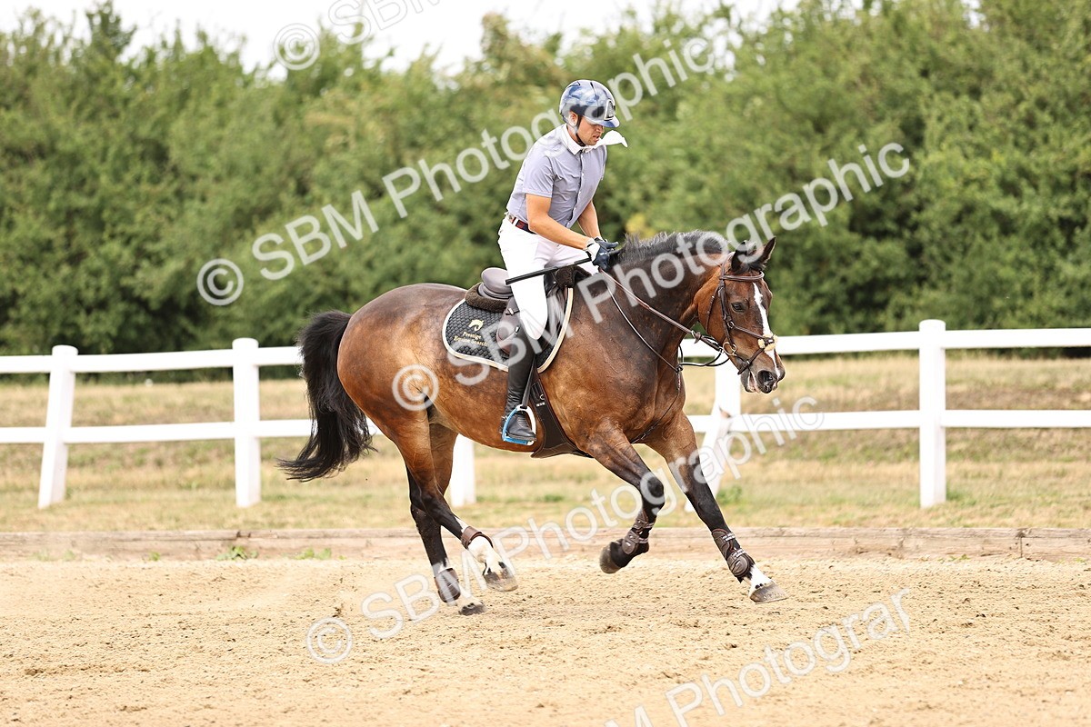 SBM_010696 - Class 9 - Senior Foxhunter - 1.20m Open
