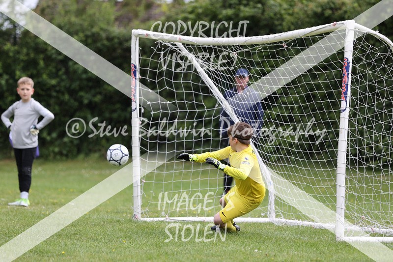 1DX33145 - The Croft V Tregoze
