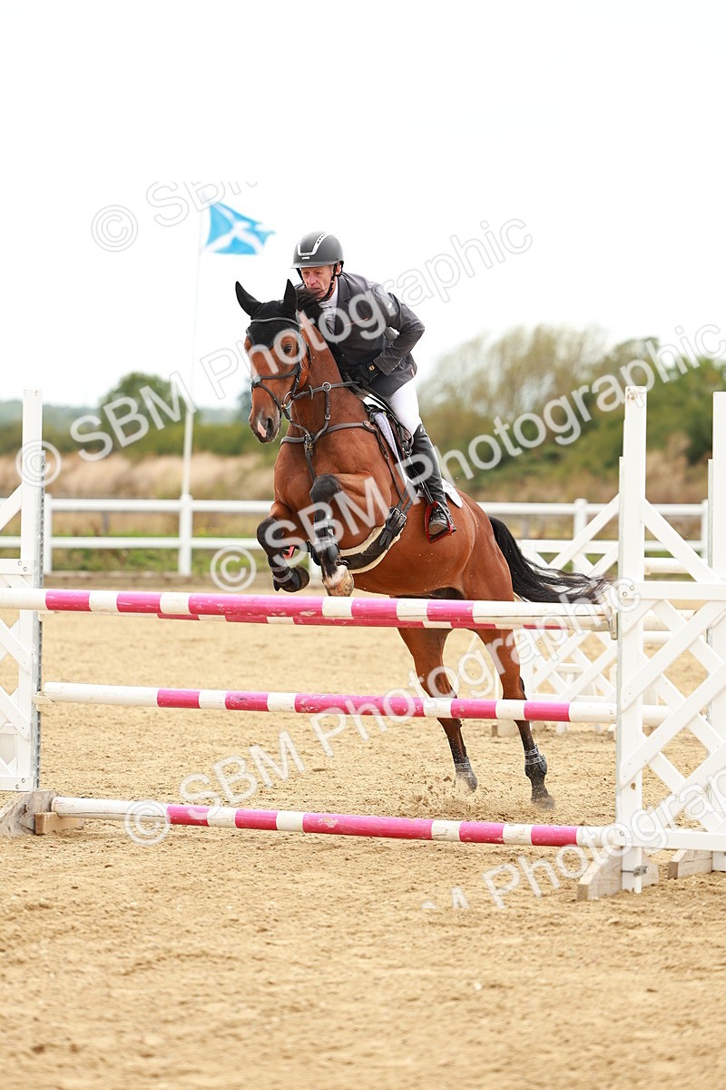 SBM_001504 - Class 4 - Senior Newcomers - 1.10m