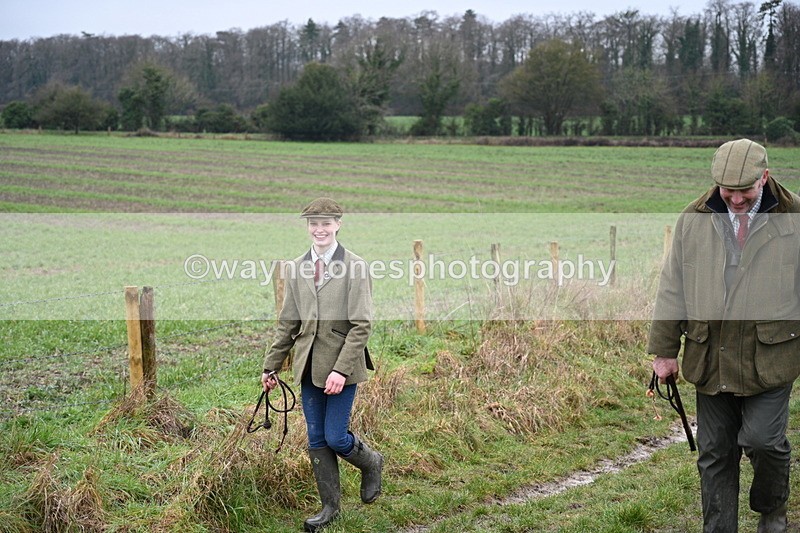 WJ7_9446 - Walk out..