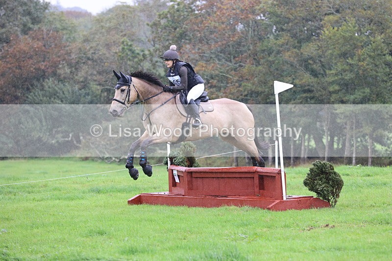 JPP_5187 - Class 2:  70cm: Zig Zag