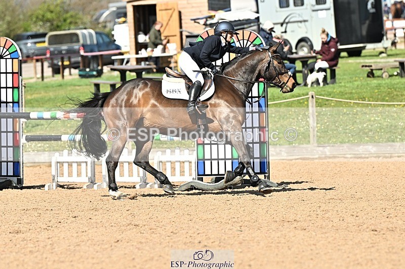 250416-150642-01609 - Cls 6 Foxhunter and 1.20m