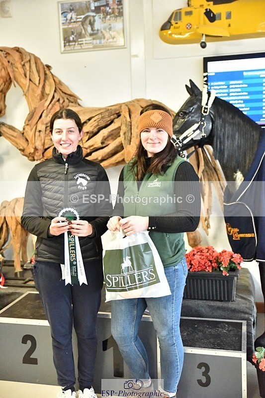 250214-130650-00338 - Freestyle Medium Silver Presentation