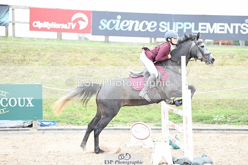 250807-112315-00632 - 90cm Round 1