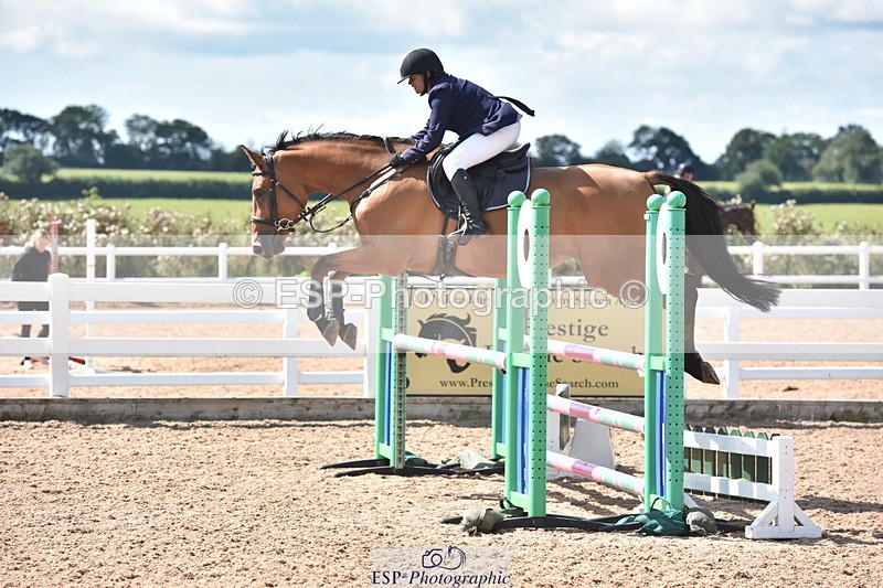 230806A-111106-01347 - Cls 17 Snr Discovery & 1m Open