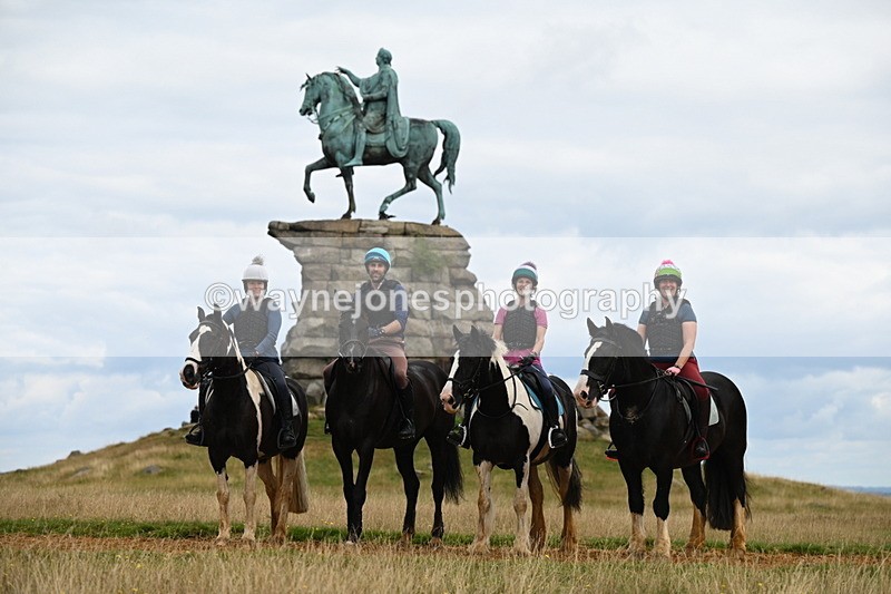 DSC_6439 - Time at Statue 12:17 to 12:44