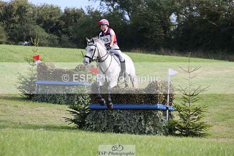 240831A-104917-00929 - 053-Lydia.Steele-FOLLYS.HERO