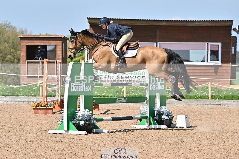 240509A-112815-01177 - Cls 9 Snr 1.20m Open