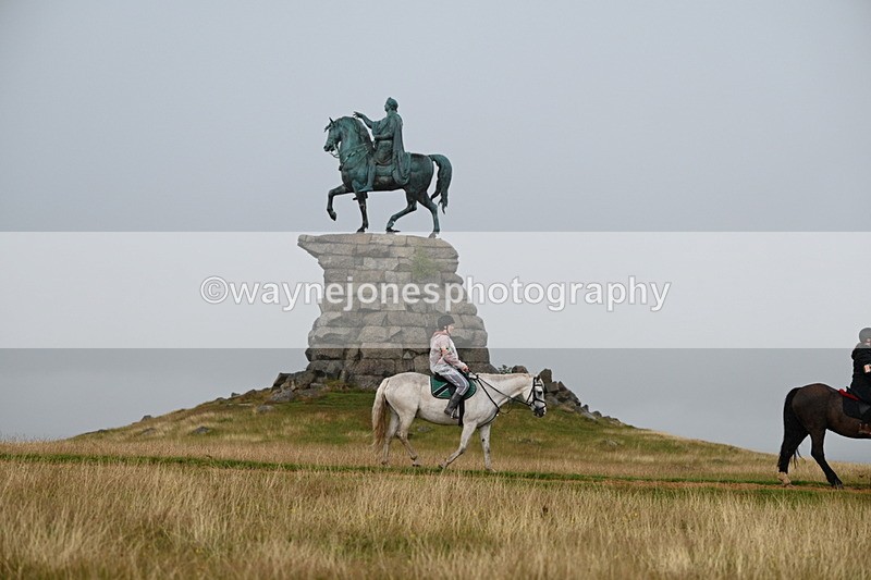 DSC_4014 - Time at Statue 14:56 to 15:05