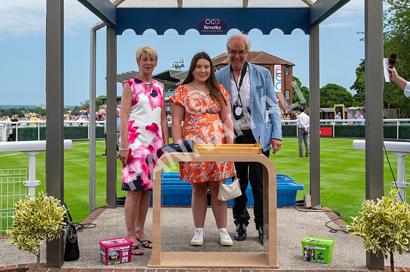 250624-Race 1-Lady Bouquet-7402 - Race 1