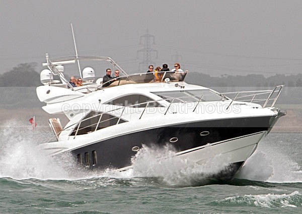 110625 PALEMA IMG_3697 - Flybridge Cruisers