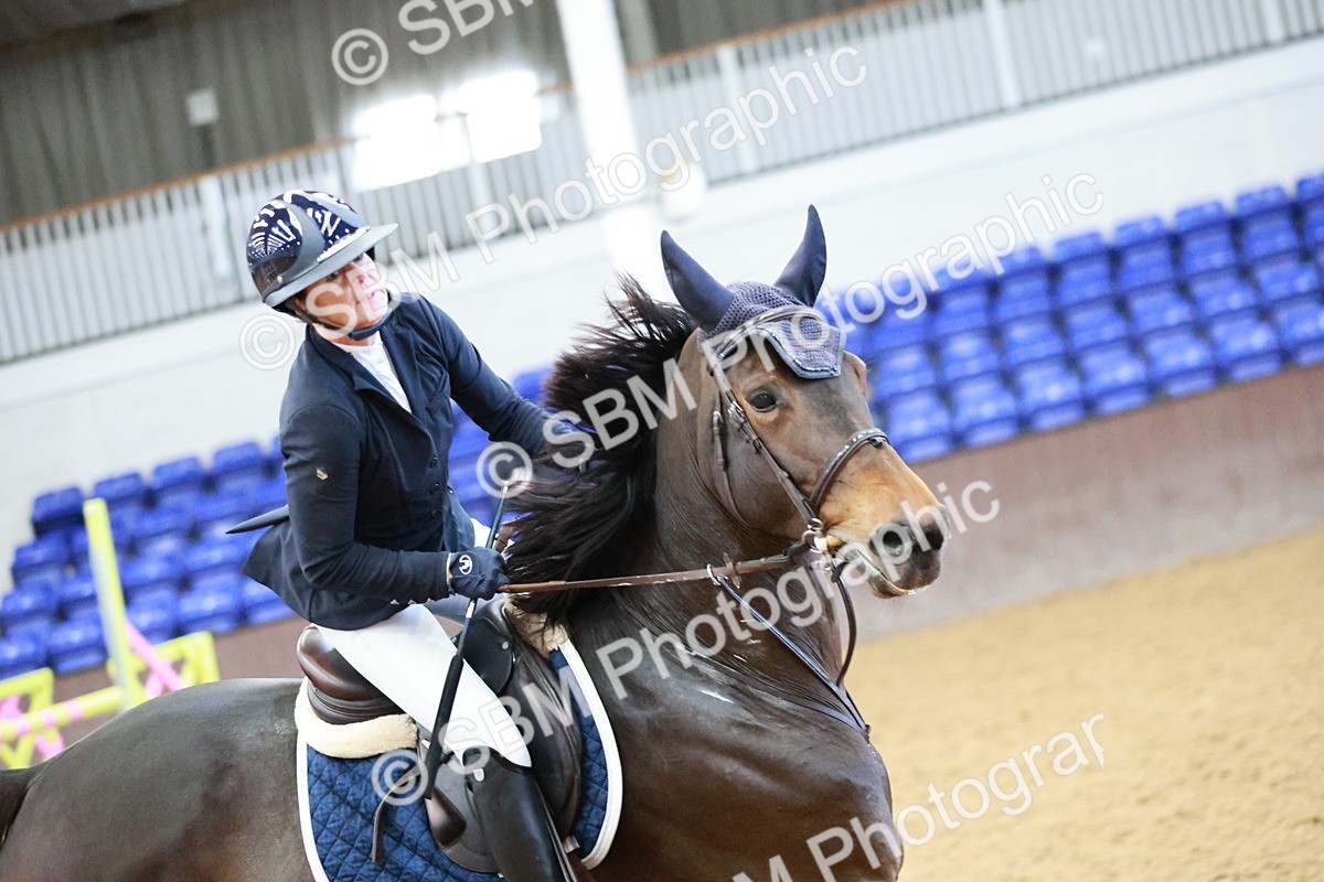 SBM_004100 - Class 11 - Senior Newcomers - 1.10m