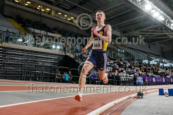 Age26SAT-819451 - Track Male Set One