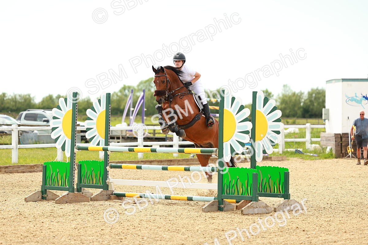 SBM_002322 - Class 4 - Senior Newcomers - 1.10m