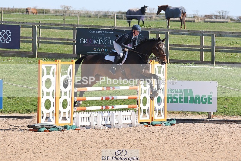 250402-121901-00544 - Cls 4 Newcomers and 1.10m Open