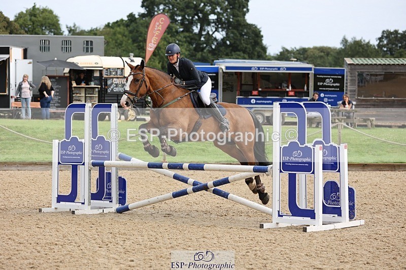 240817-093002-00281 - 02A Snr Brit Nov