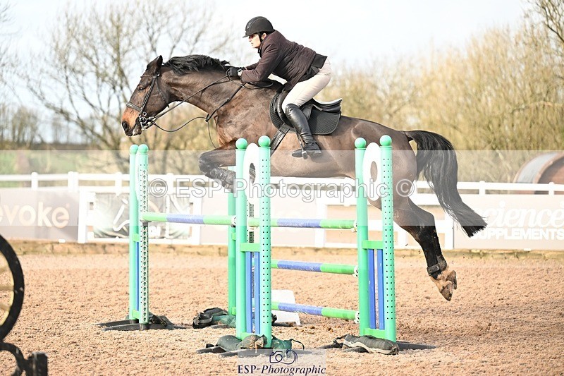 251206-140428-01234 - Cls 13 Snr Foxhunter and 1.20m