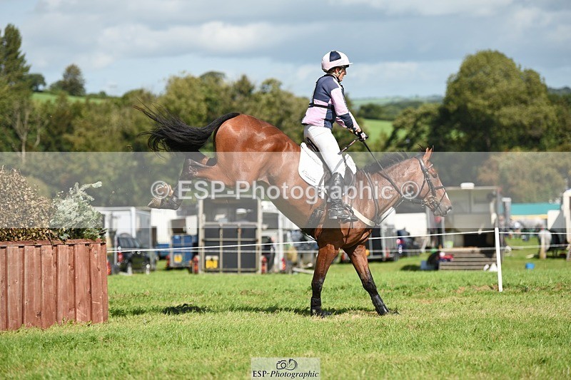 230820X-113744-1307 - BE90 XC 09.40 to Rider 151 at 11.44
