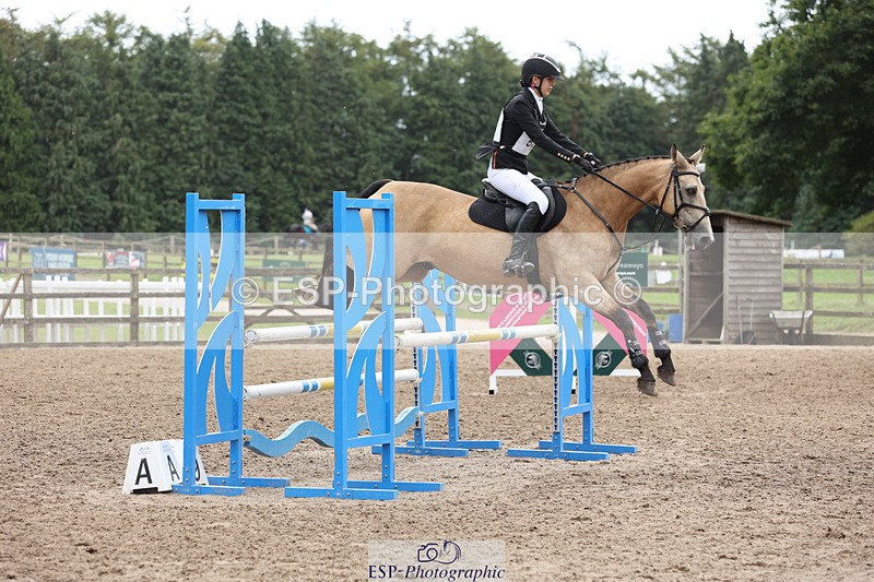 240804-130013-13549 - 521-Lily_Howell-WOODFIELD_GOLD