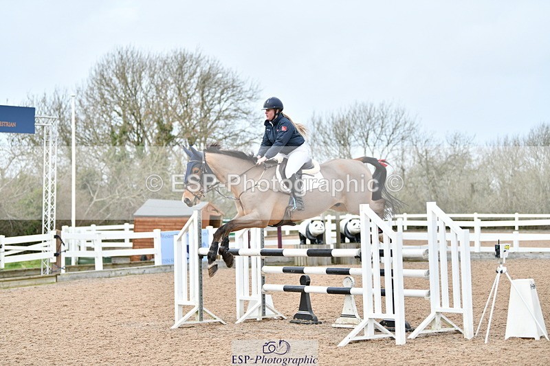 240124A-122020-00415 - Cls 3 Newcomers & 1.10m Open