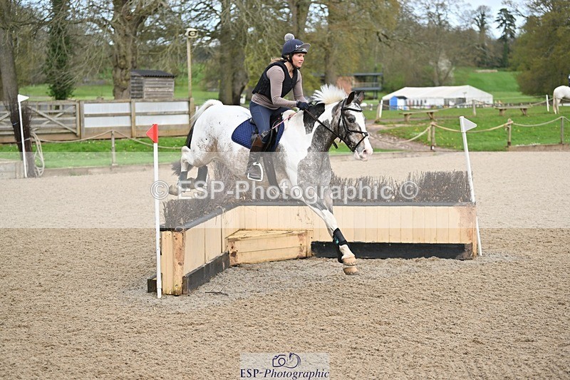 240411-100026-00909 - Group 3 XC