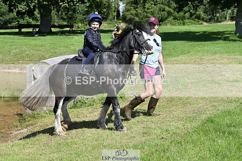 240728B-111200-01177 - Gemma's Group XC