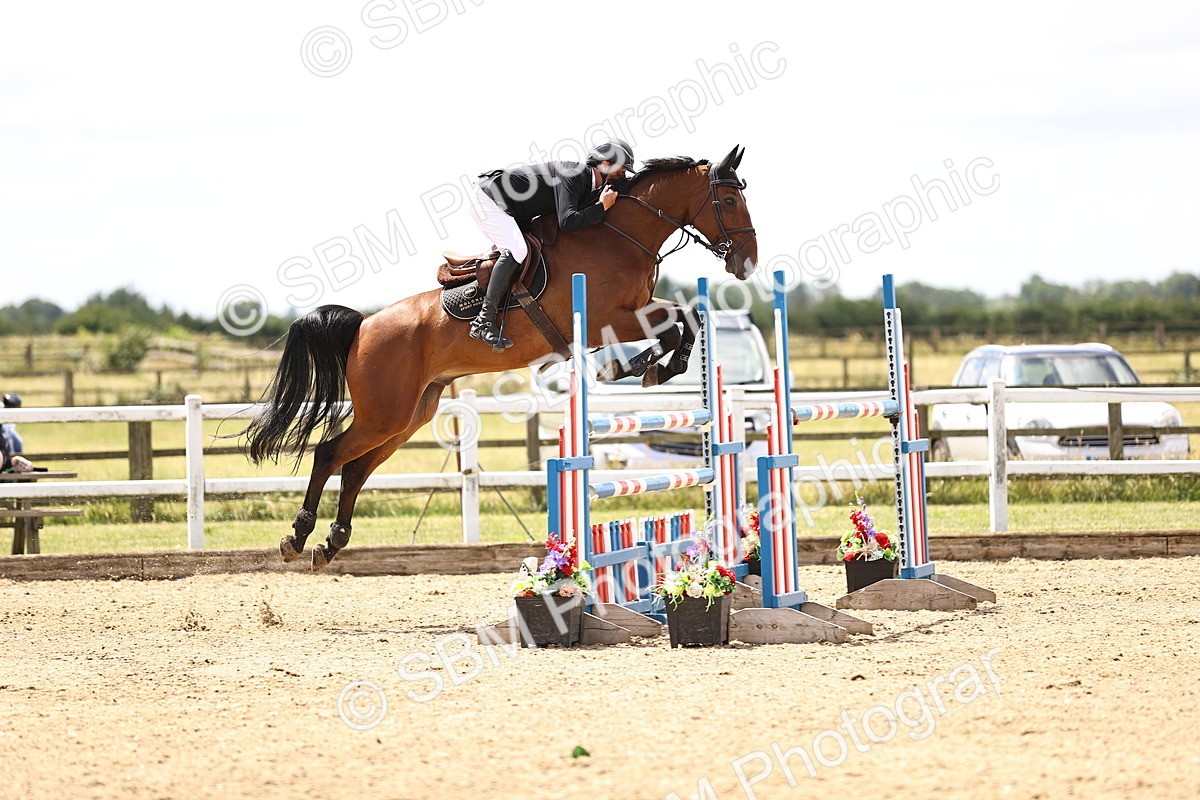 SBM_003565 - Class 22 - Senior Foxhunter 1.20m