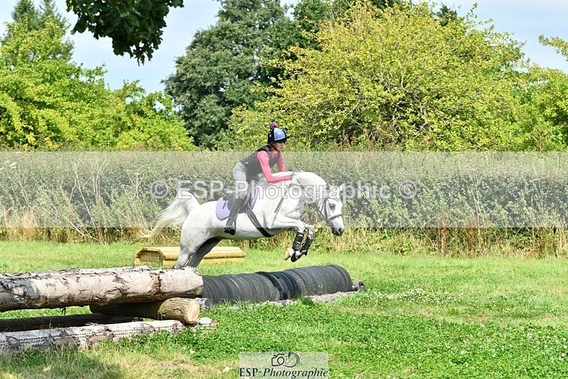 230817-140722-01156 - Theo's 1st Group - XC