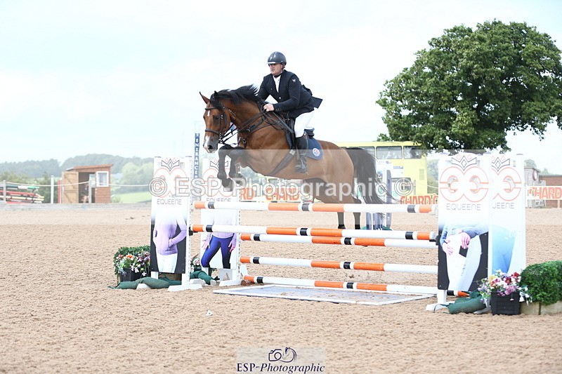 230812A-122841-09004 - Cls 32 Foxhunter